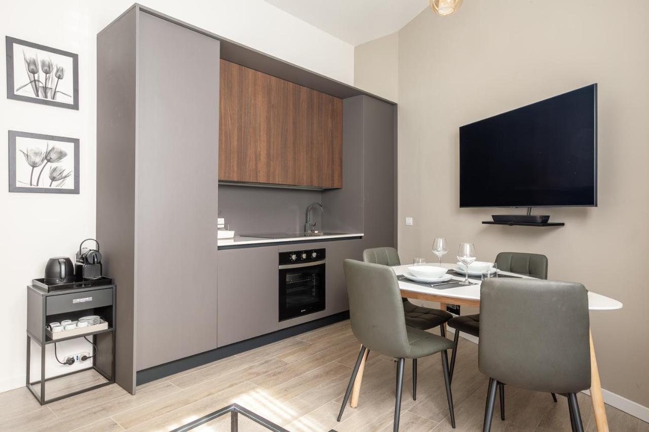 Golden Prestige Apartment Milan Exterior photo