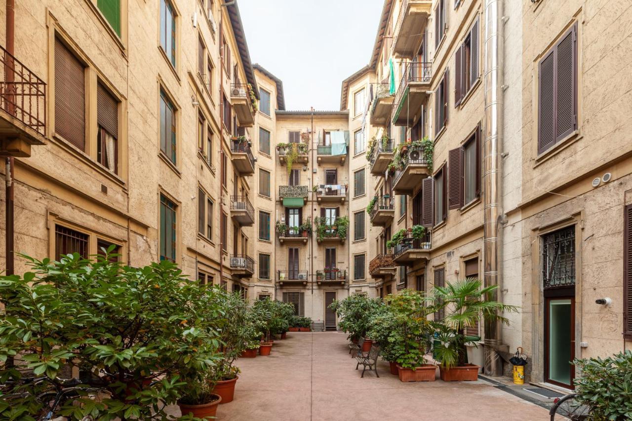Golden Prestige Apartment Milan Exterior photo